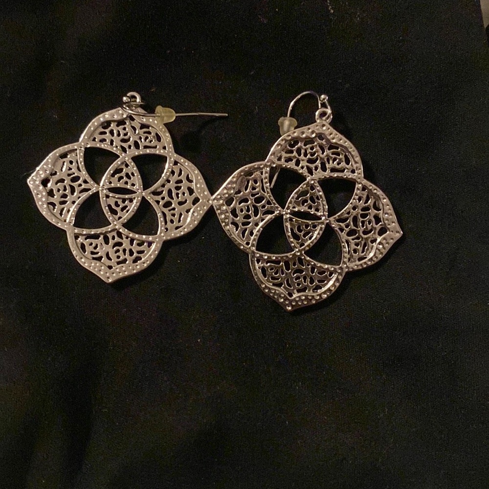 Kendra Scott rare silver quatrefoil statement earrings
